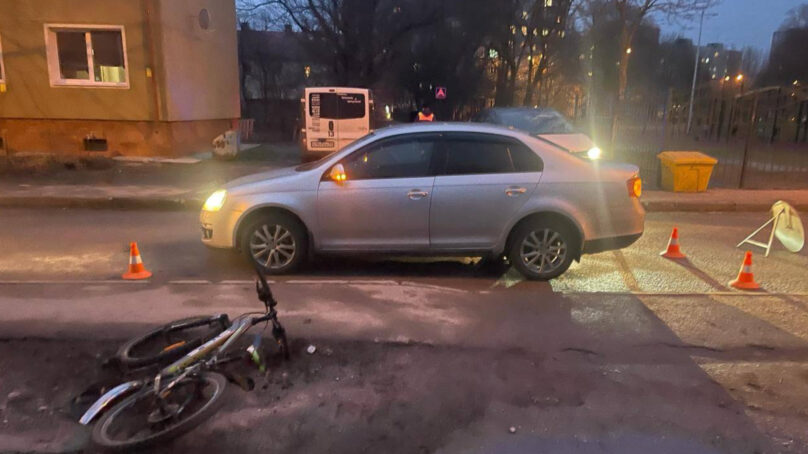 В Калининграде машина сбила 12-летнего велосипедиста