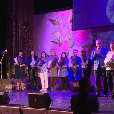 В канун международного женского дня в Доме искусств чествовали калининградок