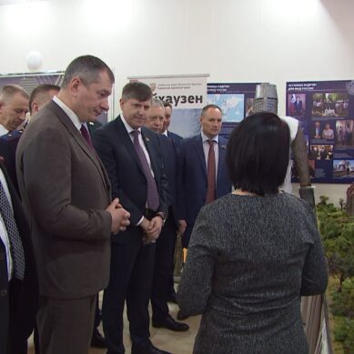 В Заксобрании региона прошла выставка-презентация Гурьевского муниципального округа