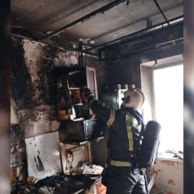 В Калининграде в многоквартирном доме на улице Чаадаева произошел пожар