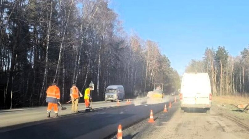 По представлению прокуратуры Светлого проводятся работы по ремонту покрытия на региональной дороге «Калининград — Балтийск»