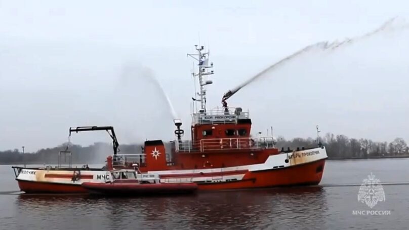 В Калининградском морском канале в районе Светлого и в Балтийском море состоялась тренировка по проведению спасательных работ на акватории