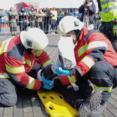 Соревнования профессионалов-спасателей прошли на территории возле стадиона «Ростех Арена»