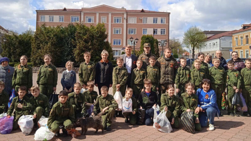 В Правдинском округе состоялась акция по сбору посылок для военнослужащих, выполняющих свой долг в зоне СВО