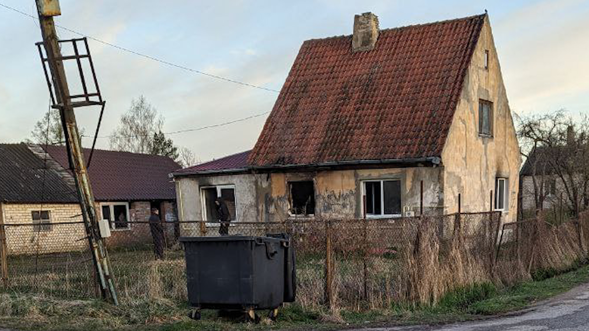 В Славске при пожаре в частном доме погиб 18-летний парень — Вести- Калининград