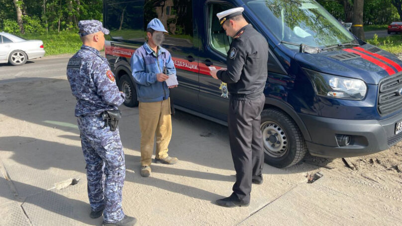 В Балтийске продолжают ставить на воинский учет новых граждан России