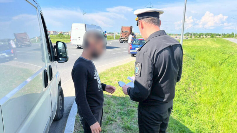 Бывших мигрантов, не вставших на воинский учет, снова выявили в Калининграде