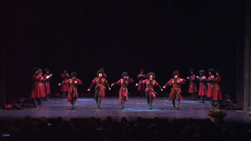 Государственный академический ансамбль танца «Вайнах» выступил на сцене Калининградского драматического театра