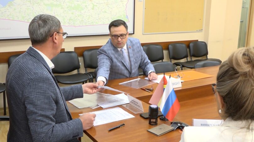 Региональный избирком принял новый пакет документов для регистрации кандидата для участия в выборах губернатора