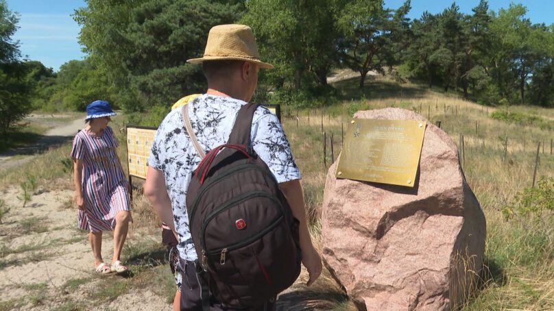 Балтийская коса. Здесь немало памятников советским воинам, которые, ценой жизни истребляли фашистов