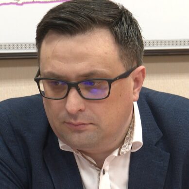 Максим Буланов, выдвинутый областным отделением КПРФ, представил в Избирком документы для регистрации в качестве кандидата на пост главы региона