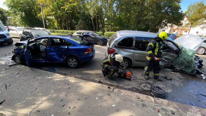 В серьезном ДТП на Московском столкнулись 4 автомобиля