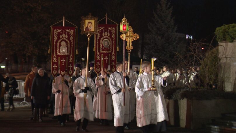 Сегодня православные верующие отмечают Рождество Христово