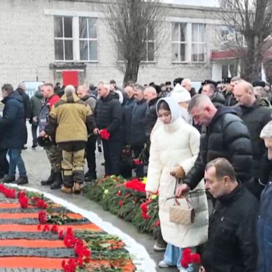 День памяти павших при выполнении воинского долга морских пехотинцев отмечают сегодня в Балтийске