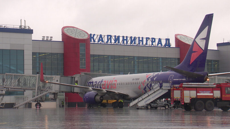 Сотрудниками калининградской транспортной полиции возбуждено административное производство в отношении деструктивного авиапассажира