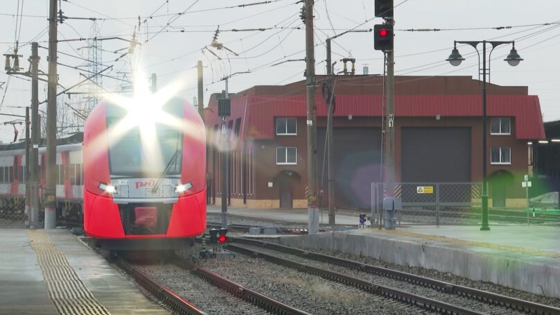 10 дополнительных пригородных поездов будут курсировать на курортных направлениях 8 и 9 марта