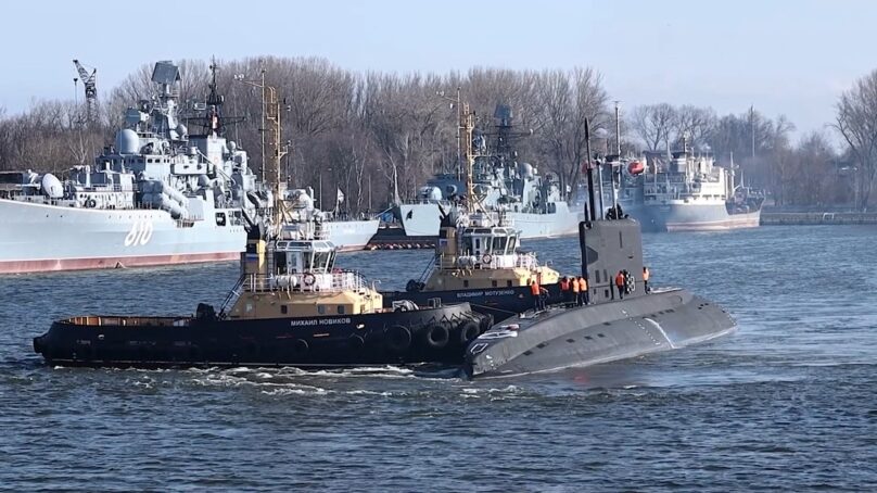 Балтийский флот провел учения по выводу сил из-под удара противника