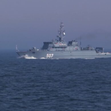 В акватории Балтийского моря проходят плановые учения сил Балтфлота совместно с военнослужащими из других регионов России