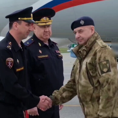Командующий Северо-Западным округом Росгвардии Сергей Бураков проверил организацию обеспечения общественной безопасности в нашем регионе