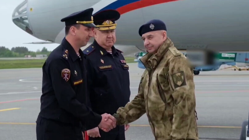 Командующий Северо-Западным округом Росгвардии Сергей Бураков проверил организацию обеспечения общественной безопасности в нашем регионе