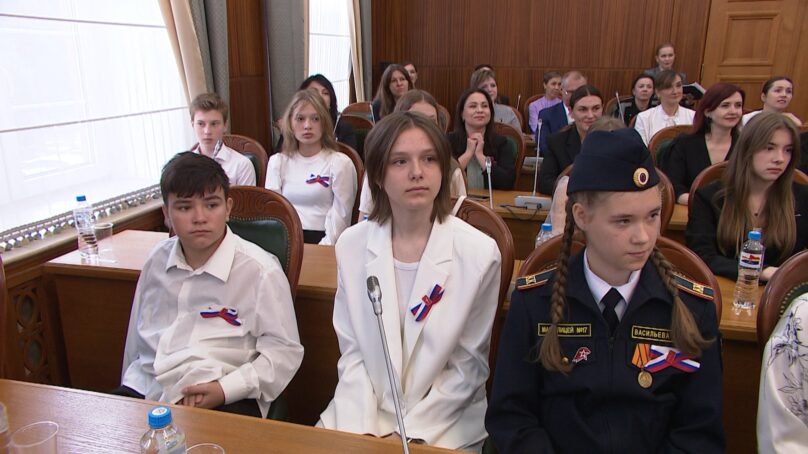 В преддверии Дня России во всей области прошла акция «Мы — граждане России»