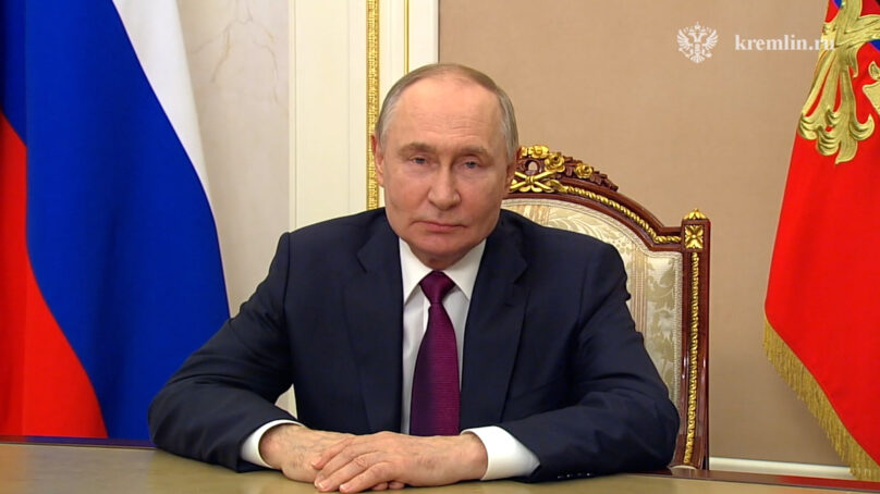 Видеообращение Владимира Путина к выпускникам школ