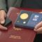 В День семьи, любви и верности в правительстве Калининградской области наградили супружеские пары, которые прожили вместе более 25 лет