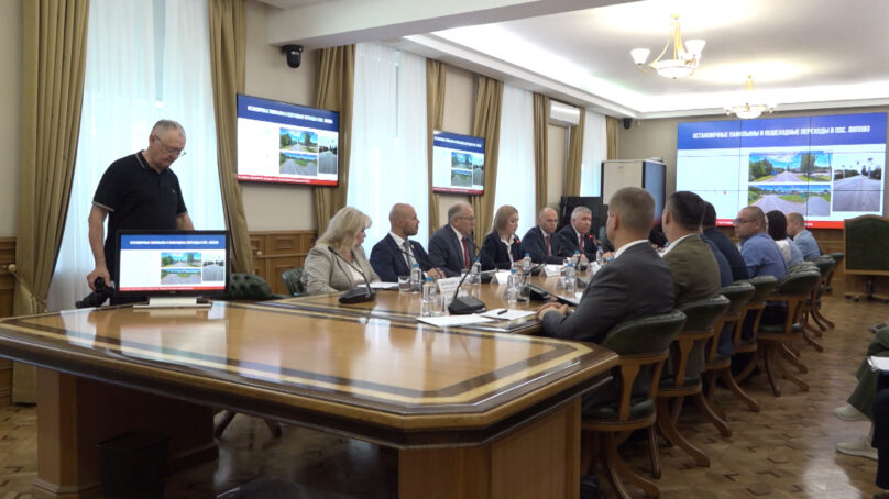 Обустройство тротуаров, отопление для медпункта, безопасность перевозки школьников. Такие просьбы были озвучены на личном приёме у губернатора
