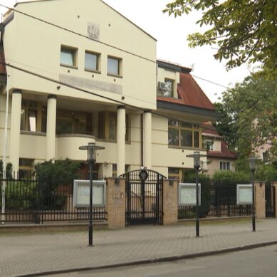 Из здания Генерального консульства Польши в Калининграде выехали польские дипломаты