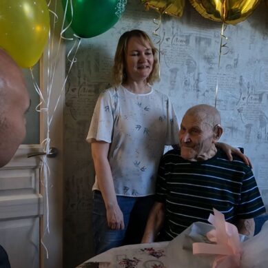 Алексей Беспрозванных поздравил со 103-летием участника штурма Кенигсберга