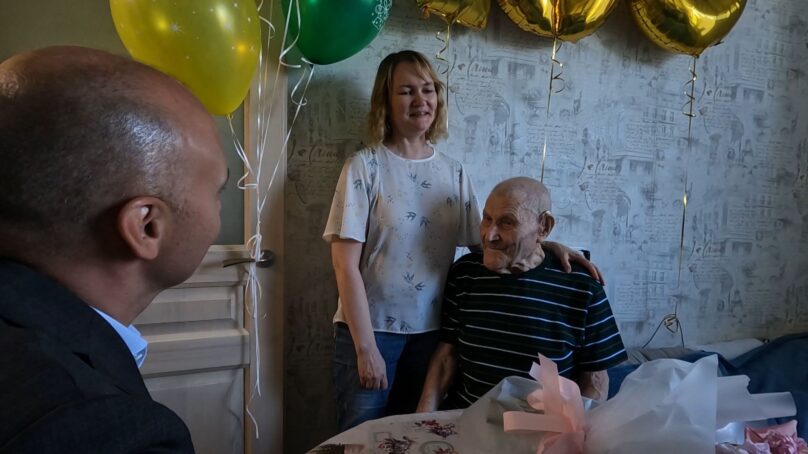 Алексей Беспрозванных поздравил со 103-летием участника штурма Кенигсберга