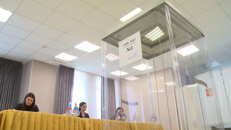 Жителей муниципалитетов сегодня и в выходные приглашают на избирательные участки, чтобы выбрать местные Советы депутатов