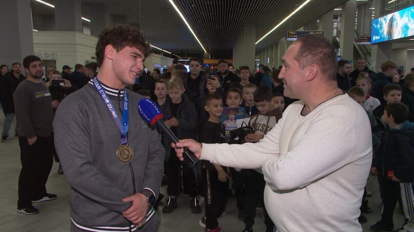 Арсен Балаян, победитель первенства мира по вольной борьбе. Интервью