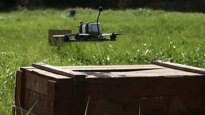 Военнослужащие Балтийского флота оттачивают навыки управления дронами