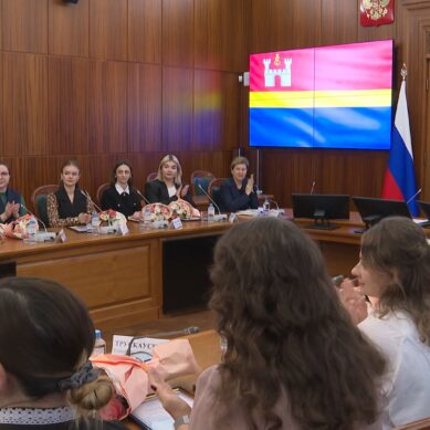 Глава региона поручил министерству образования рассмотреть возможность расширения перечня получателей сертификата на жилье для учителей