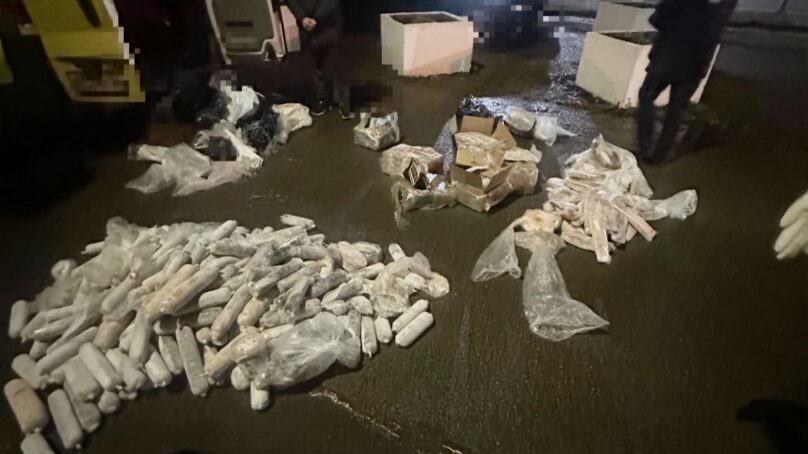 Сотрудники рыболовецкой компании украли более 200 кг пойманной сельди и скумбрии