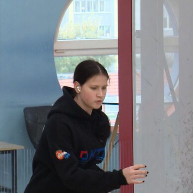 Калининградка Анна Белято и её тренер Александр Шилов готовятся к чемпионату России по сквошу