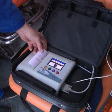 Бригады скорой медицинской помощи Калининградской области освоили современные аппараты для измерения электрокардиограммы «Валента»