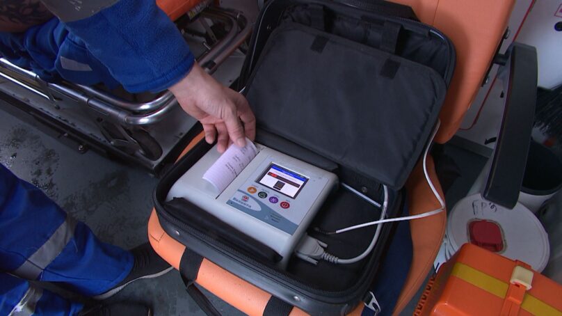 Бригады скорой медицинской помощи Калининградской области освоили современные аппараты для измерения электрокардиограммы «Валента»