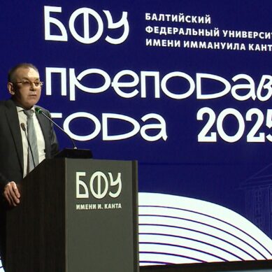 Благодаря им лечат людей, конструируют самолеты, выстраивают дипломатические отношения и развивают образование