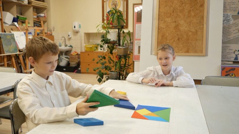 На особом внимании прокуратуры защита прав несовершеннолетних, оставшихся без попечения родителей