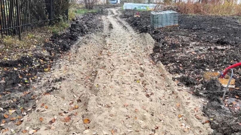 В Калининграде обустраивают пешеходную дорожку между Майским переулком и улицей Невского