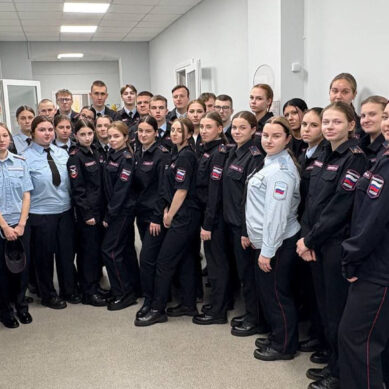 Сотрудники транспортной полиции Янтарного края провели лекционное занятие с курсантами колледжа