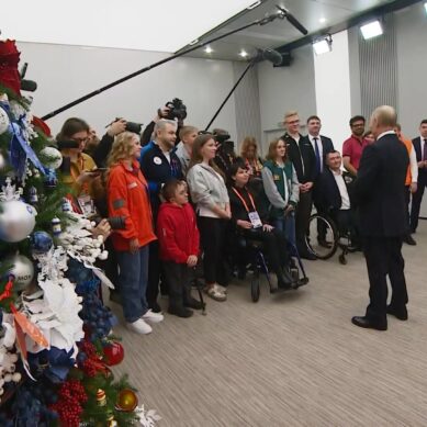 Владимир Путин дал старт новогодней акции «Ёлка желаний»