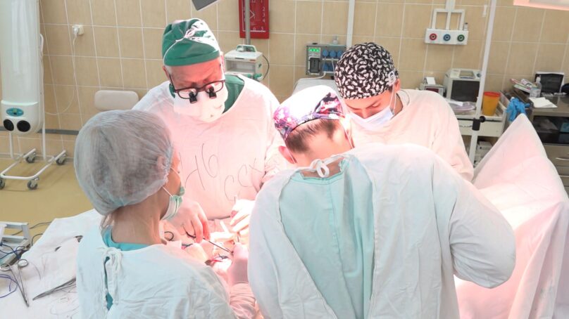 Калининградские хирурги провели уникальную для региона операцию