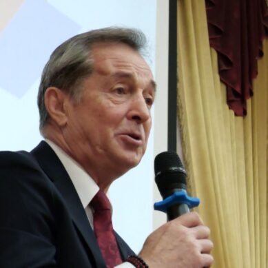 Ребята из Гусева общались с Героем России Павлом Кретовым