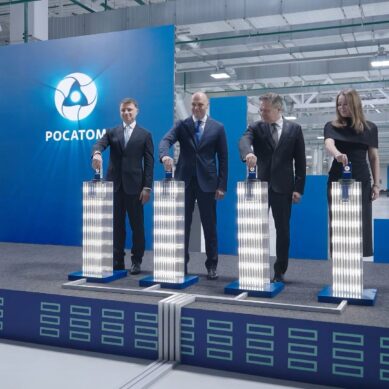 «Росатом» запустил первую в стране гигафабрику литий-ионных накопителей энергии