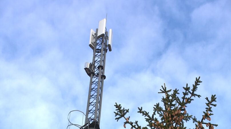 Ещё в двух посёлках региона установили базовые станции связи