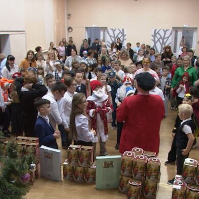 Воспитанники Калининградской общеобразовательной школы-интерната начали готовиться к встрече Нового года