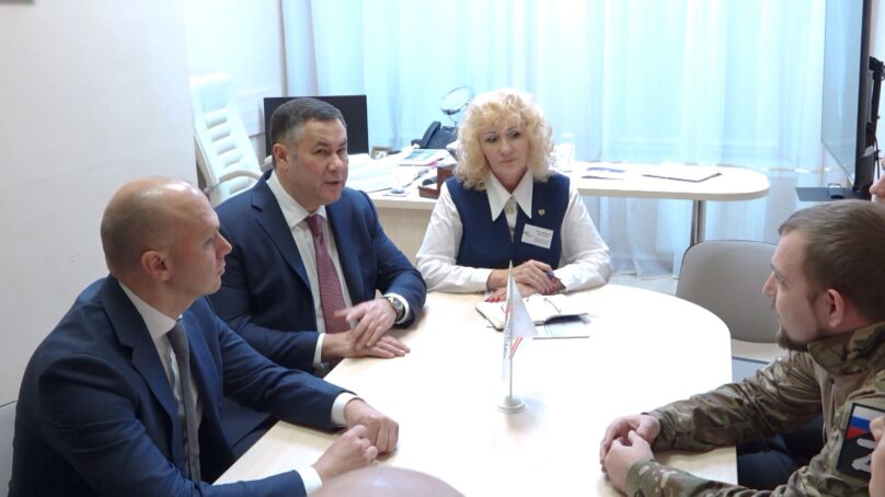 Безопасность региона и помощь участникам СВО обсудили с Полпредом Президента в Северо-Западном федеральном округе